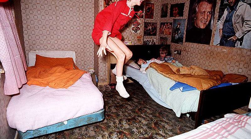 Janet Hodgson Thrown from Bed - The Enfield Haunting